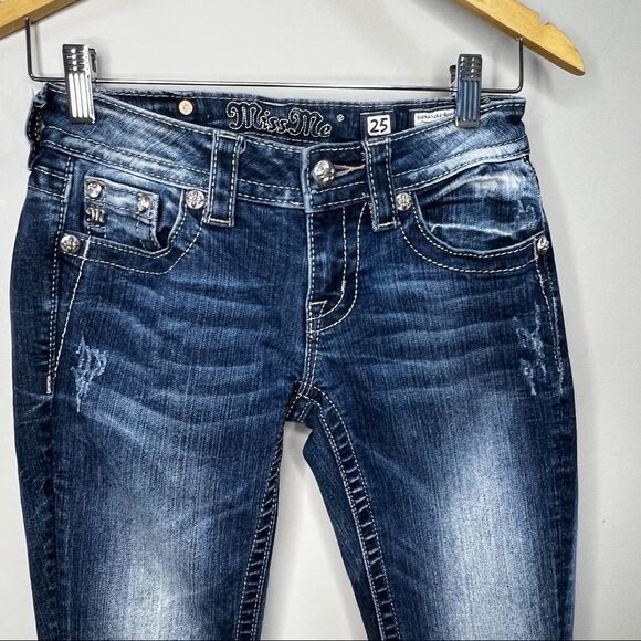 Size 25 Miss Me Signature Rise Skinny Jeans - Picture 3 of 14